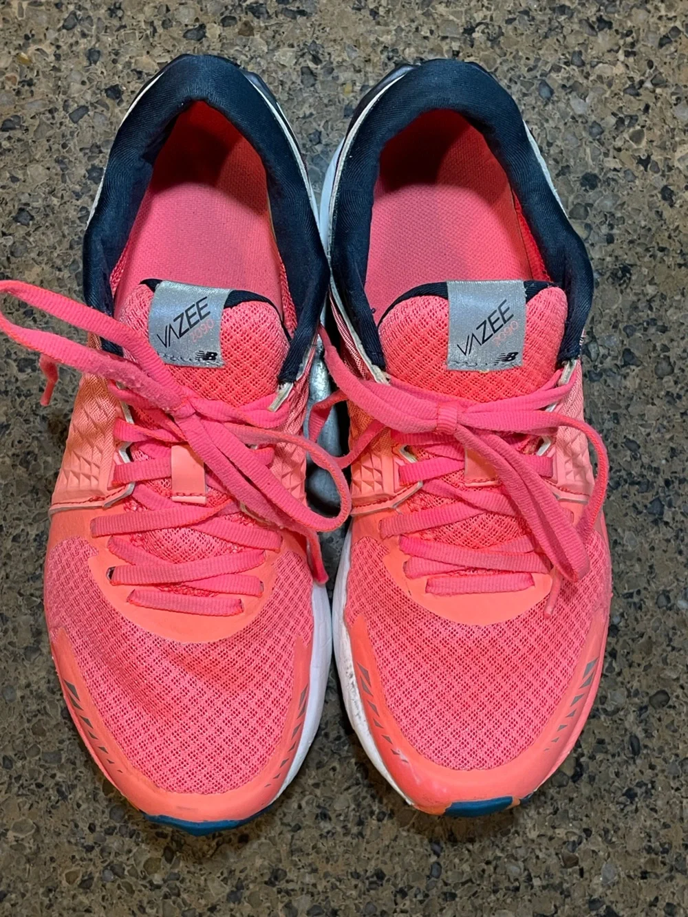 New Balance Vazee 2990 Performance Running Shoe Pink to Navy Gradient Sz 8